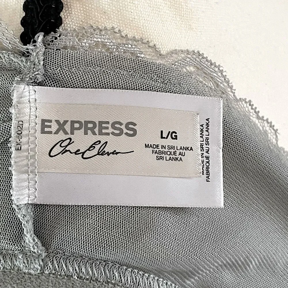NWOT! Express, Medium Gray, Padded, Adjustable, Racerback, Lace Bralette. Large.